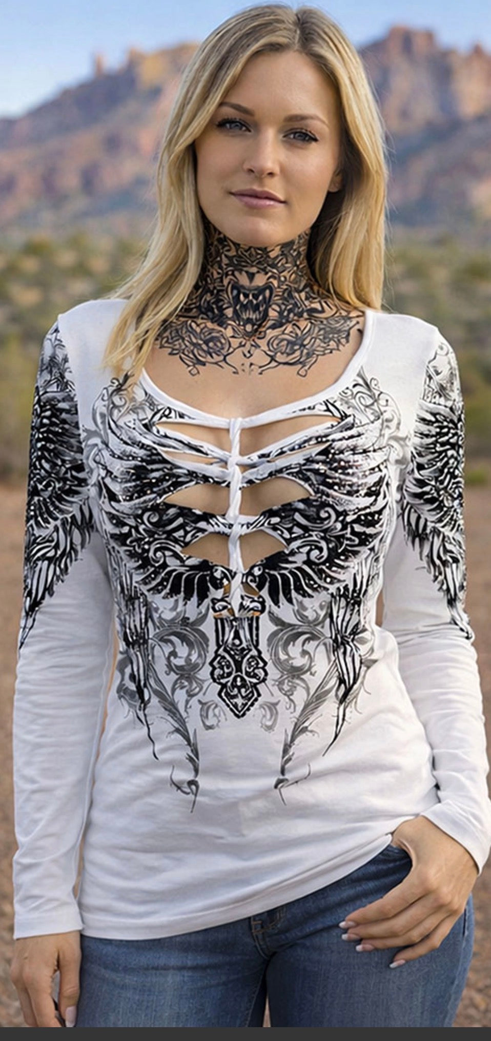 Platinum Plush Reign Slashed Graphic Top NEW