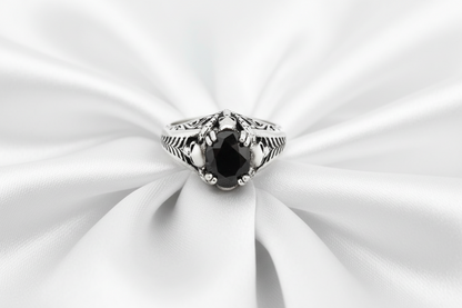 SK2264 Ladies Solitaire Skull Ring Imitation Black Stone Stainless Steel Motorcycle Biker Jewelry Sizes 5-10